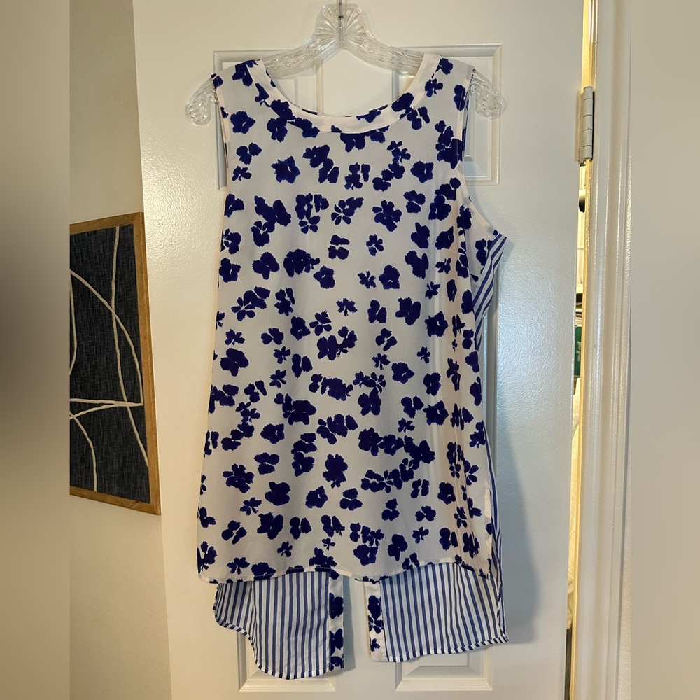 CAbi White & Blue Floral Sleeveless Layered Tank